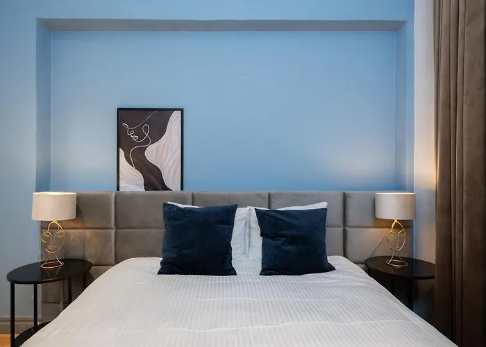 Belhome In Old Town, Free Parking